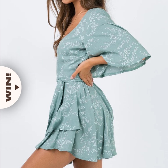 Princess Polly The Louis Romper in Sage (US 0) - Picture 3 of 6